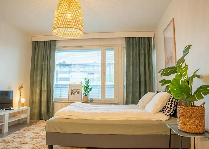 Arctic Downtown Dream: Cozy City Studio